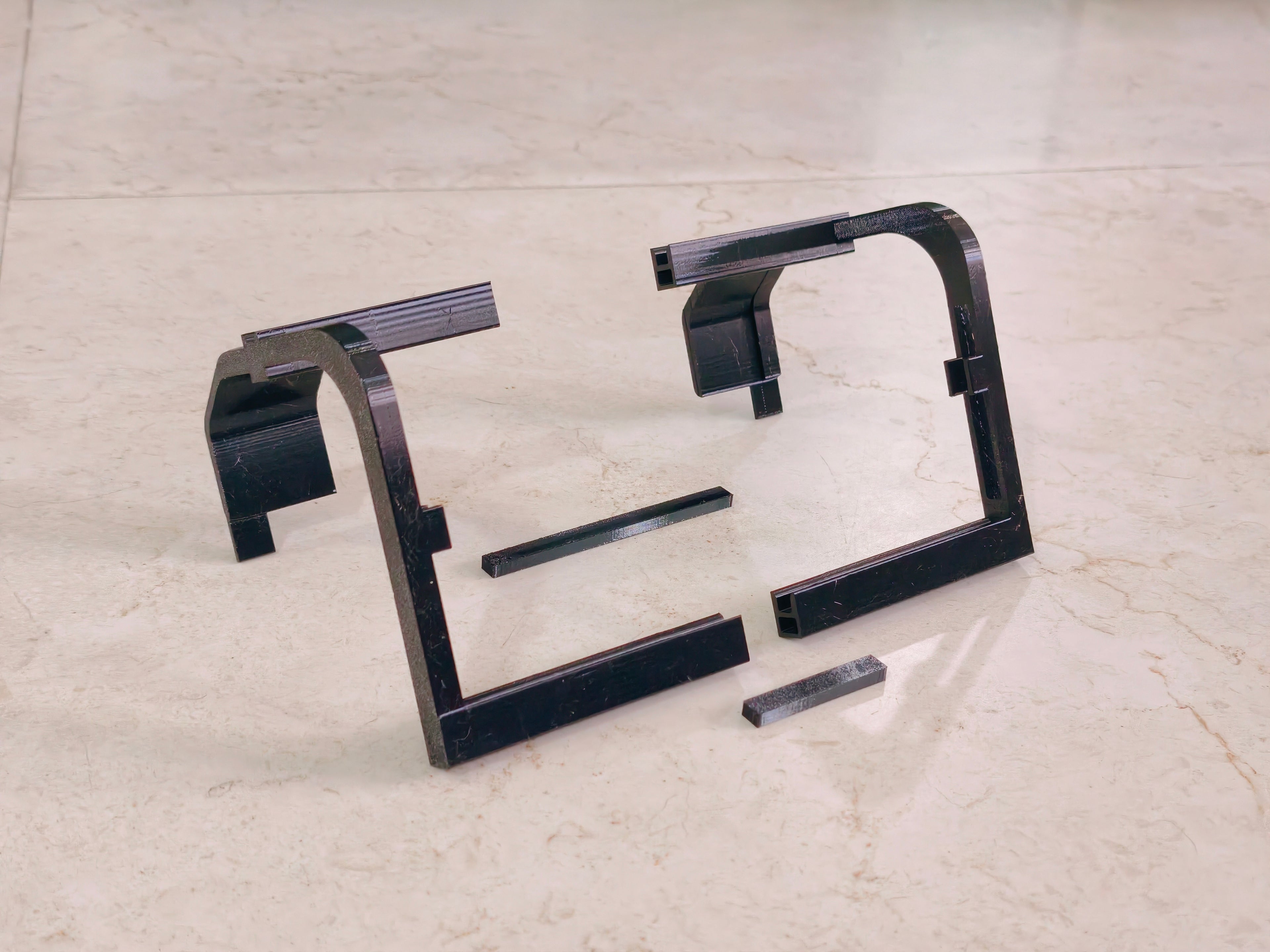 Mahindra BE6 Tablet Holder